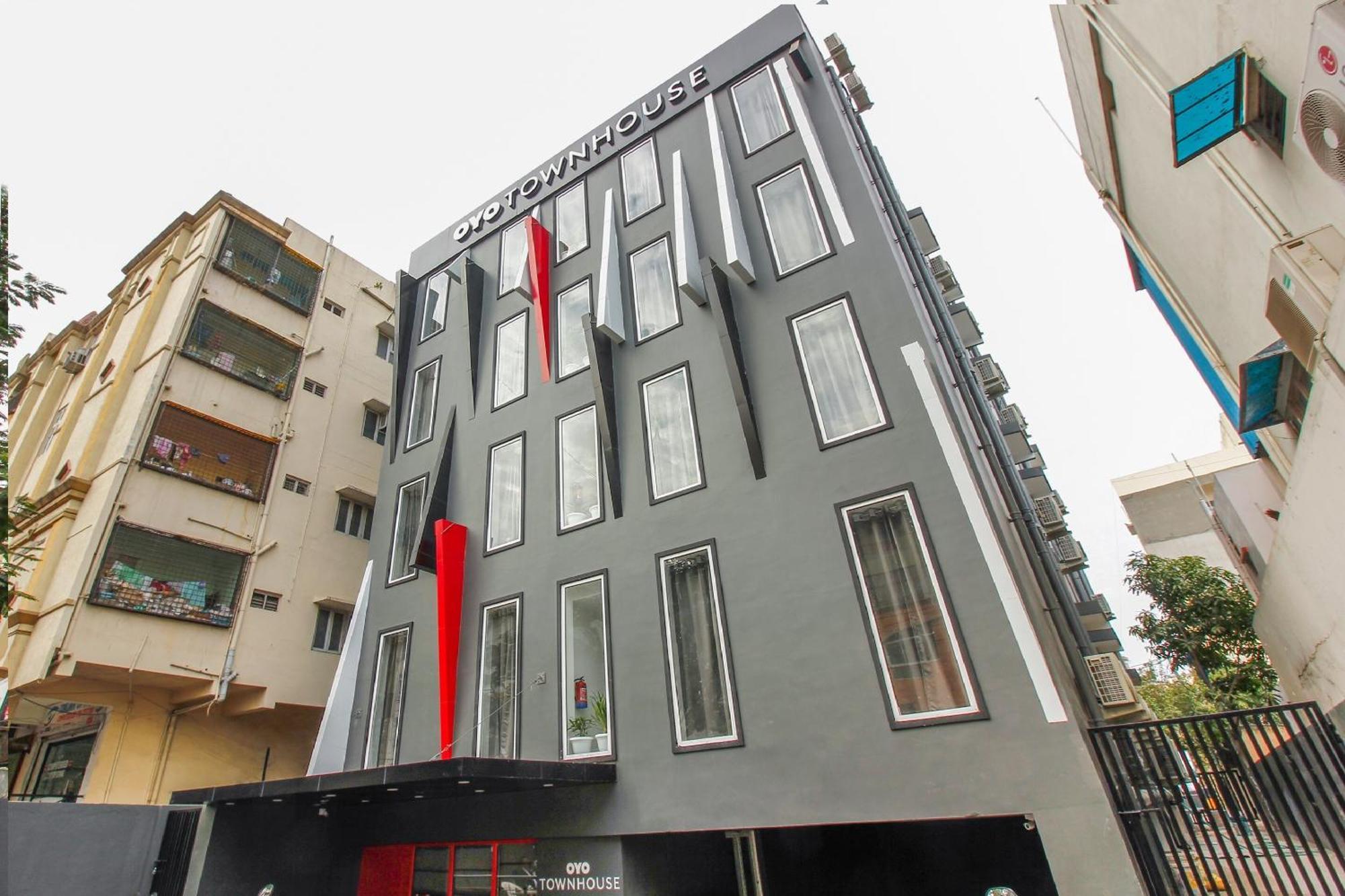 Hotel Townhouse White Ridge Shivam Road à Lālāguda Extérieur photo