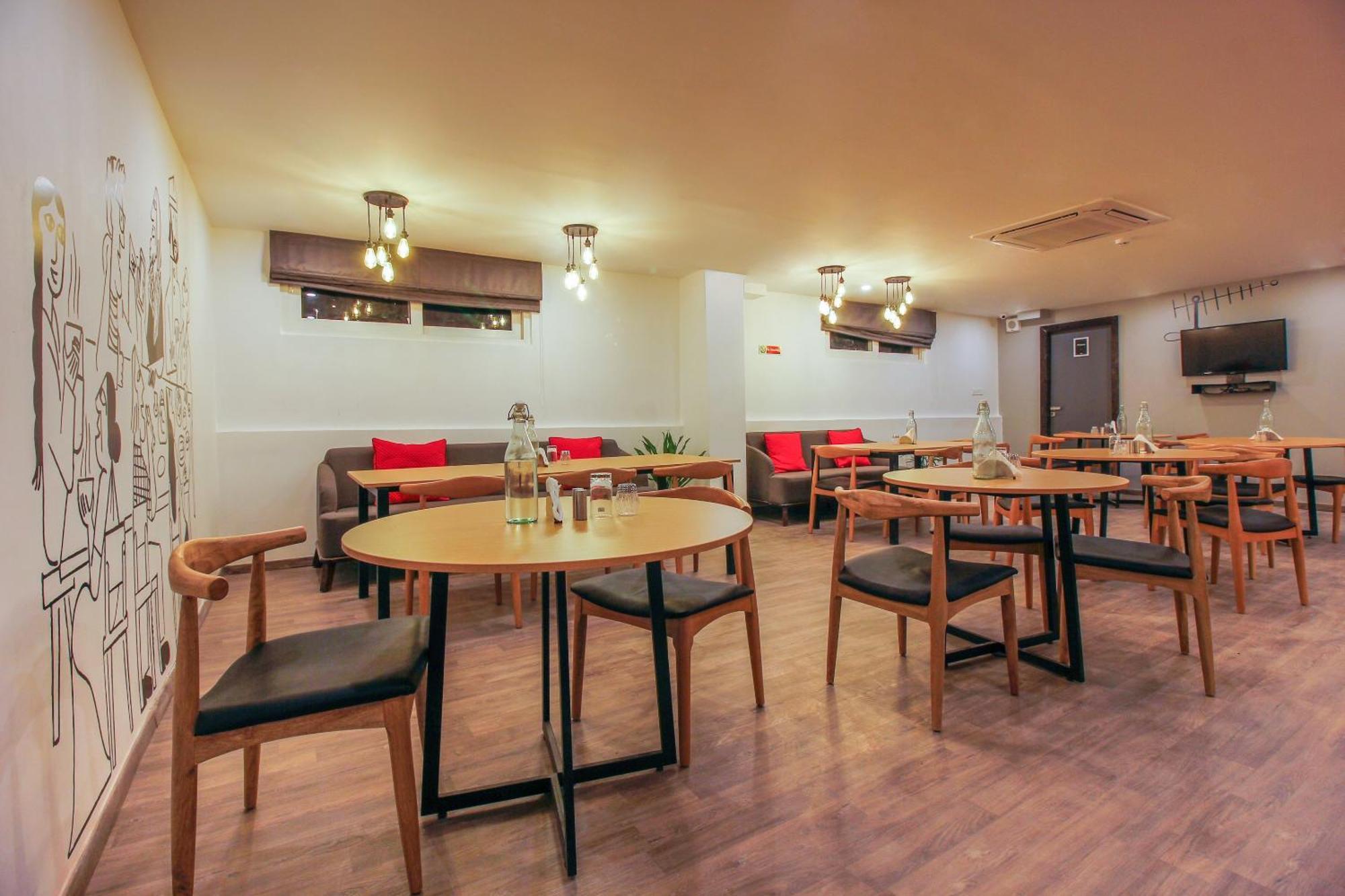 Hotel Townhouse White Ridge Shivam Road à Lālāguda Extérieur photo
