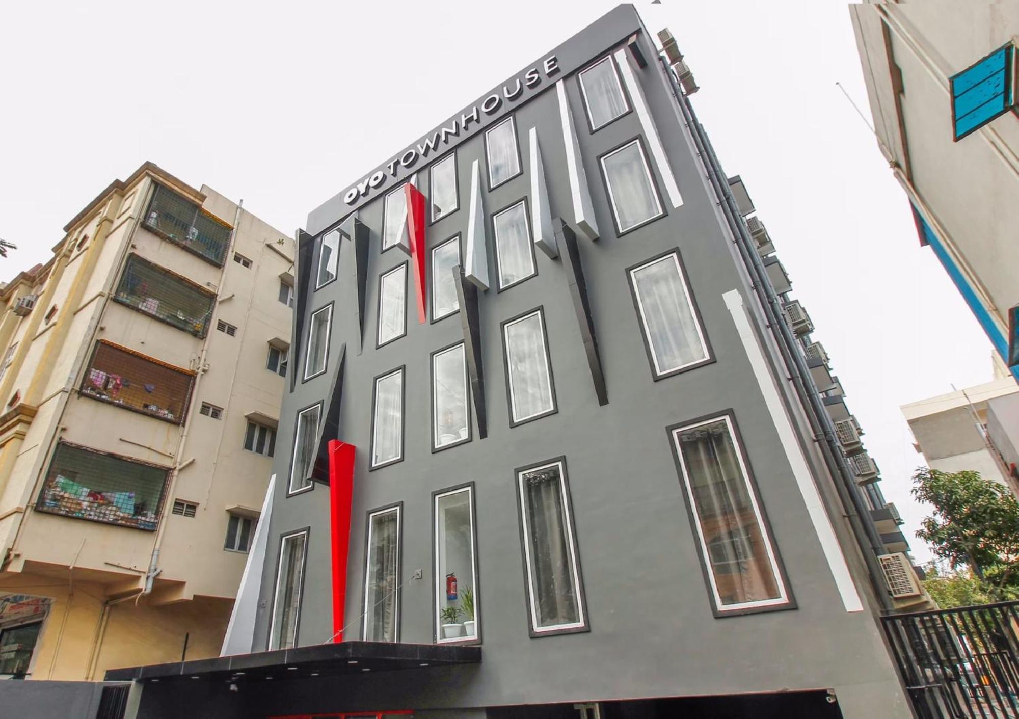 Hotel Townhouse White Ridge Shivam Road à Lālāguda Extérieur photo